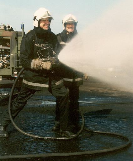 1995-04 OSC Teesside -mv en jan wams.jpg